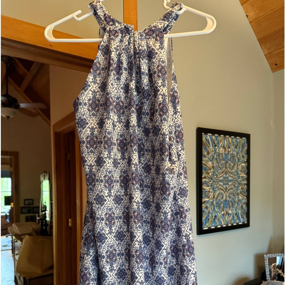 Skies Are Blue Border Floral
Print Sleeveless Dress Size small
